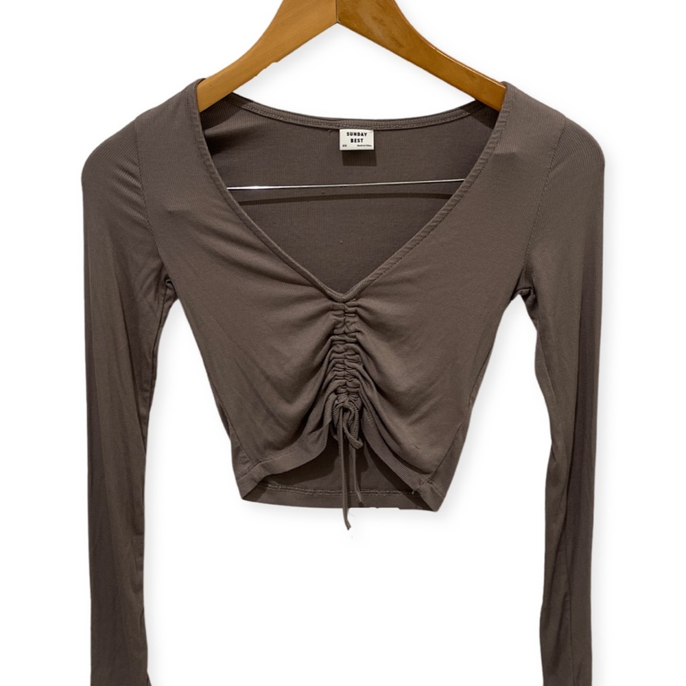 Aritzia grey tie top💛